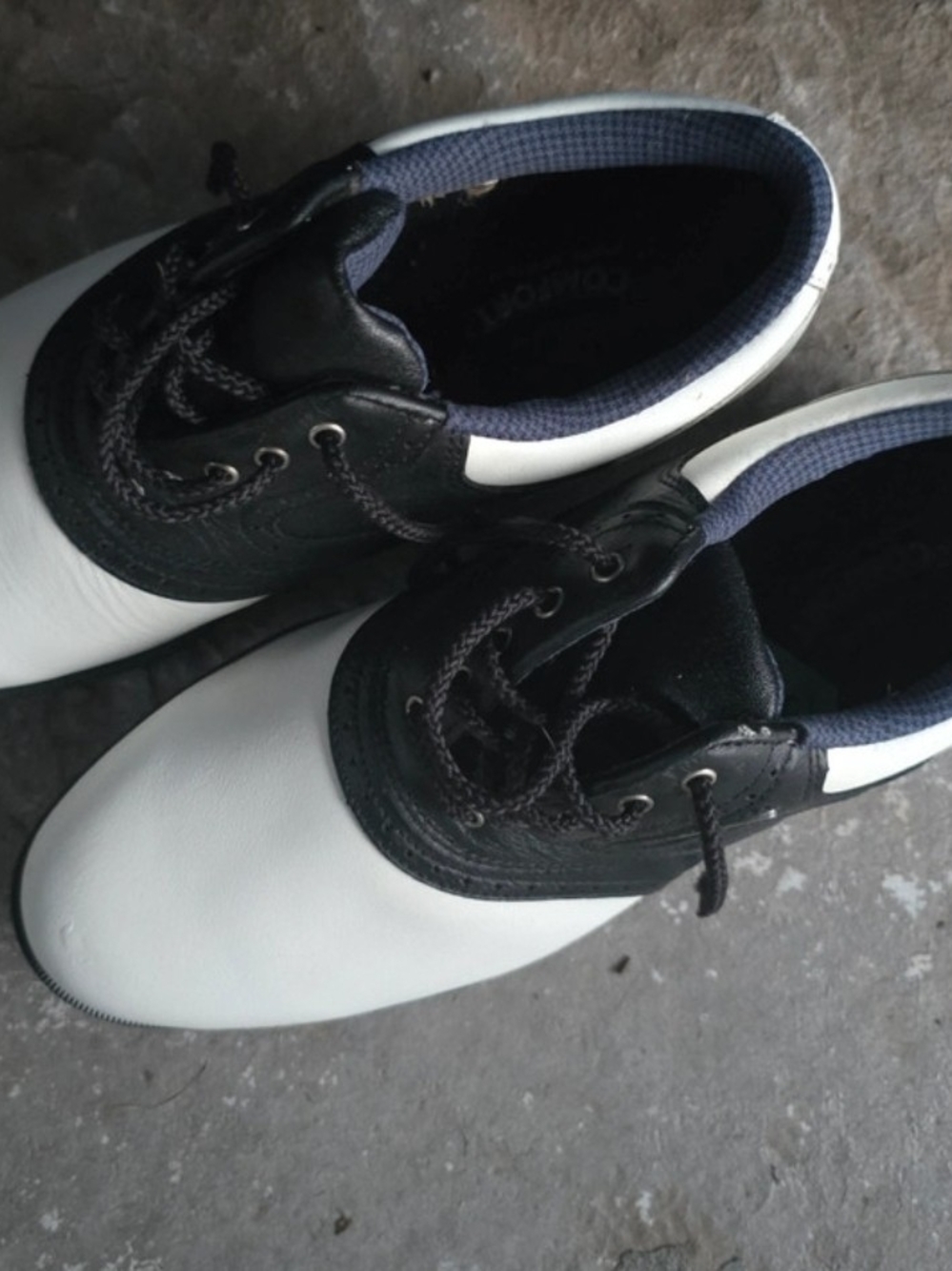 Mens FootJoy Golf Shoes - Size 8 - GUC - Spikes - Athletic White Black